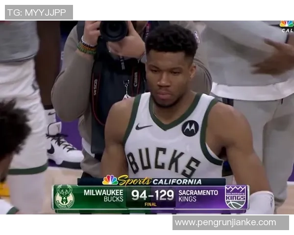 湖人新秀生计得分倒闭！裁判却不给用球作留念，字母哥展示大气